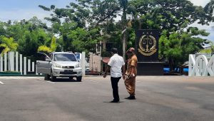 Kadis PUPR dan Sejumlah Kabid Muncul di Kejati Malut