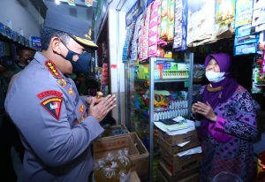 Kapolri Minta Pedagang Laporkan Jika Distribusi Minyak Curah Terganggu