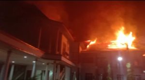 Kantor Bupati Halmahera Selatan Ludes Terbakar