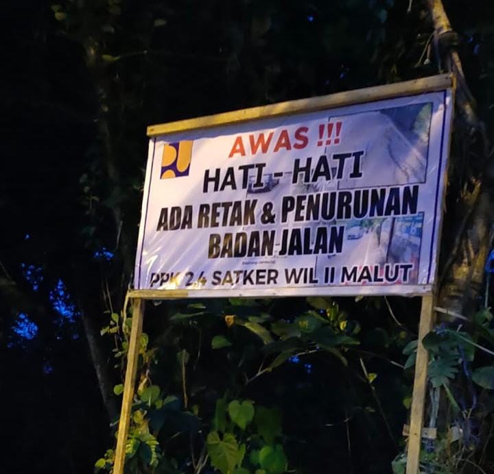 Jalan rusak