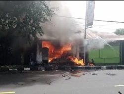 Kios dan Dua Rumah Ludes Terbakar, Akibat Korleting yang Menyambar BBM