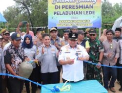 Tunjang Aktifitas Perekonomian, Bupati Aliong Mus Resmikan Pelabuhan Lede