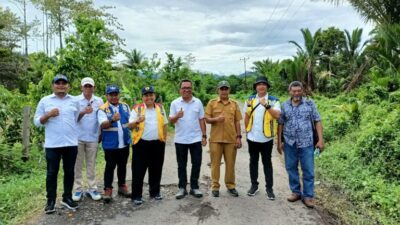 PLT Kadis PUPR Malaut Dampingi Dirjen CK Tinjau Sarana Air Bersih di Ibu kota Sofifi