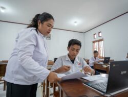 Siswa SMP Loji Permai dan SMA Tunas Muda Desa Kawasi Mulai Belajar di Gedung Baru
