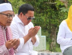Bupati Taliabu Aliong Ziarah Makam Leluhur di Desa Gela