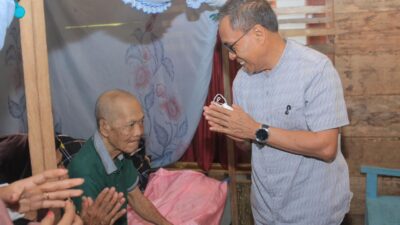 Bupati Halmahera Tengah Tinjau Warga Disabilitas di Weda Selatan, Salurkan Bantuan Rumah Layak Huni